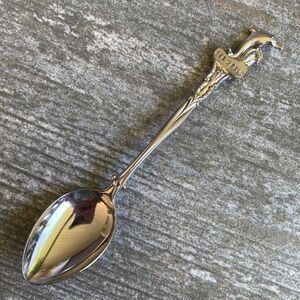 Vintage | 1977 Sea World Collectors Spoon #10